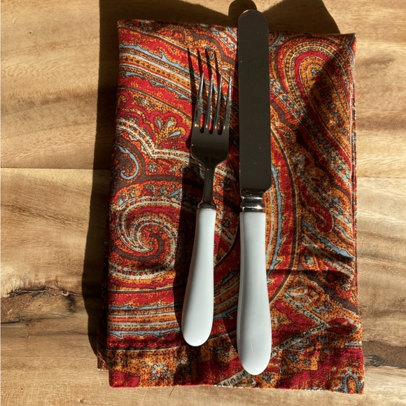 Pottery Barn Vintage Paisley Linen Napkins Set of 12 - Picture 8 of 15